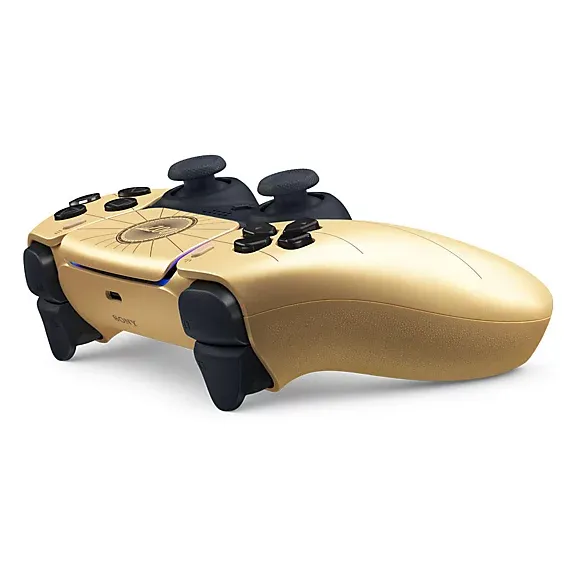 007 First Light Limited Edition PS5 Controller 2